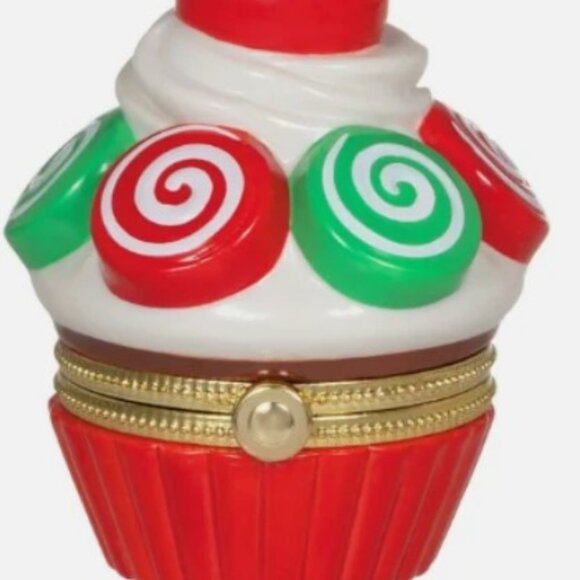 2022 Hallmark Keepsake Ornament Christmas Cupcakes Special Edition - Picture 3 of 3